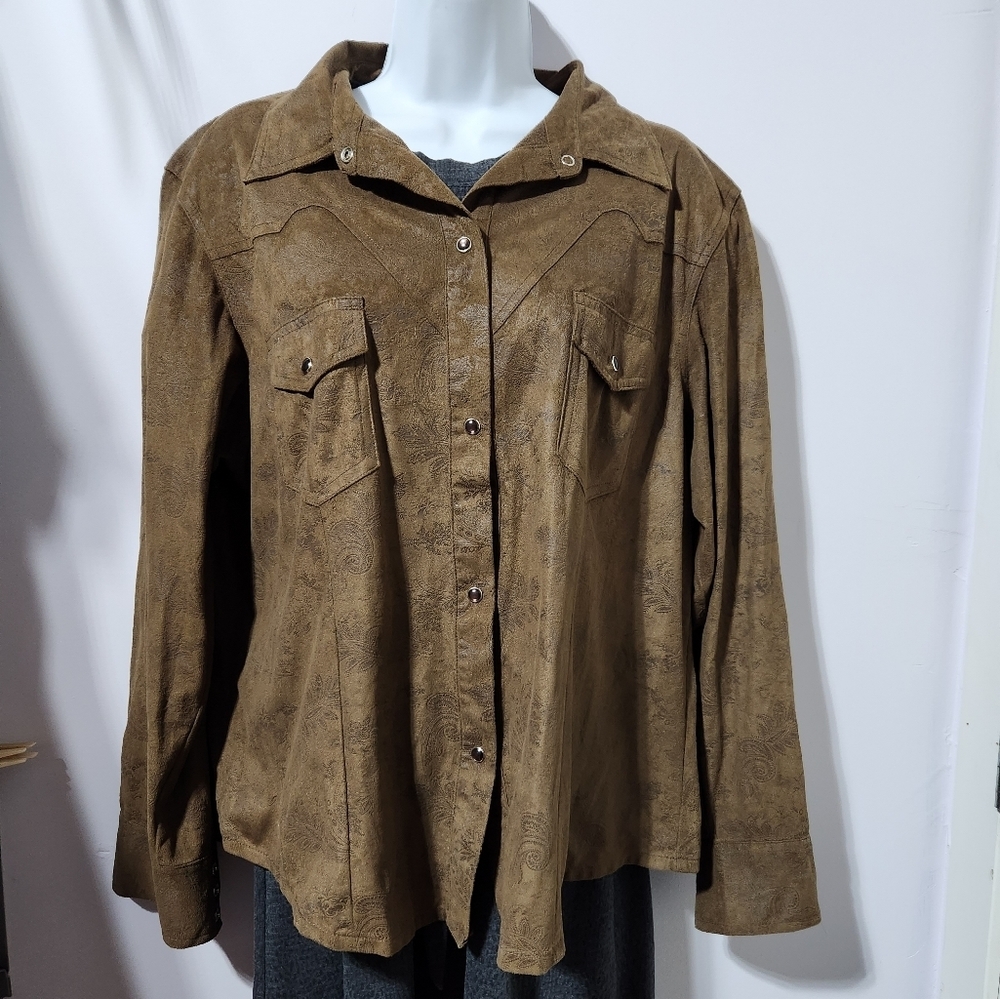 Outback Trading Company Button down - Picture 2 of 5